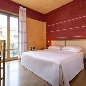 Porta Nuova 80 Apartmanhotel